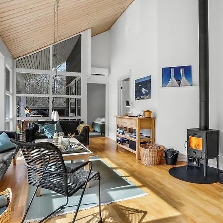 Pet Friendly In Hasle With Wifi بيت للعطل *
